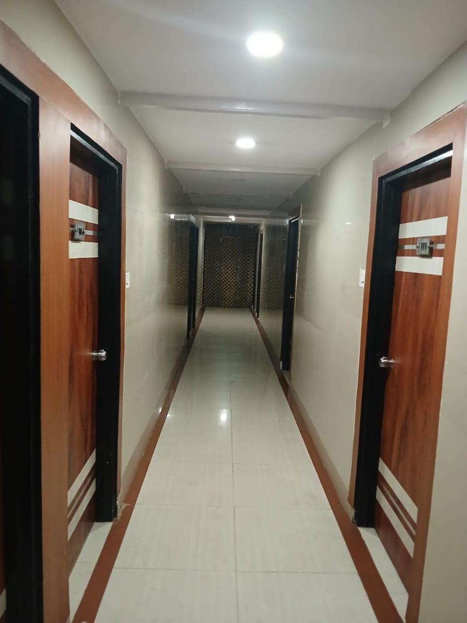Blossoms Room Hotel Alekhya Residency- Luxury Lollection Hyderabad Esterno foto