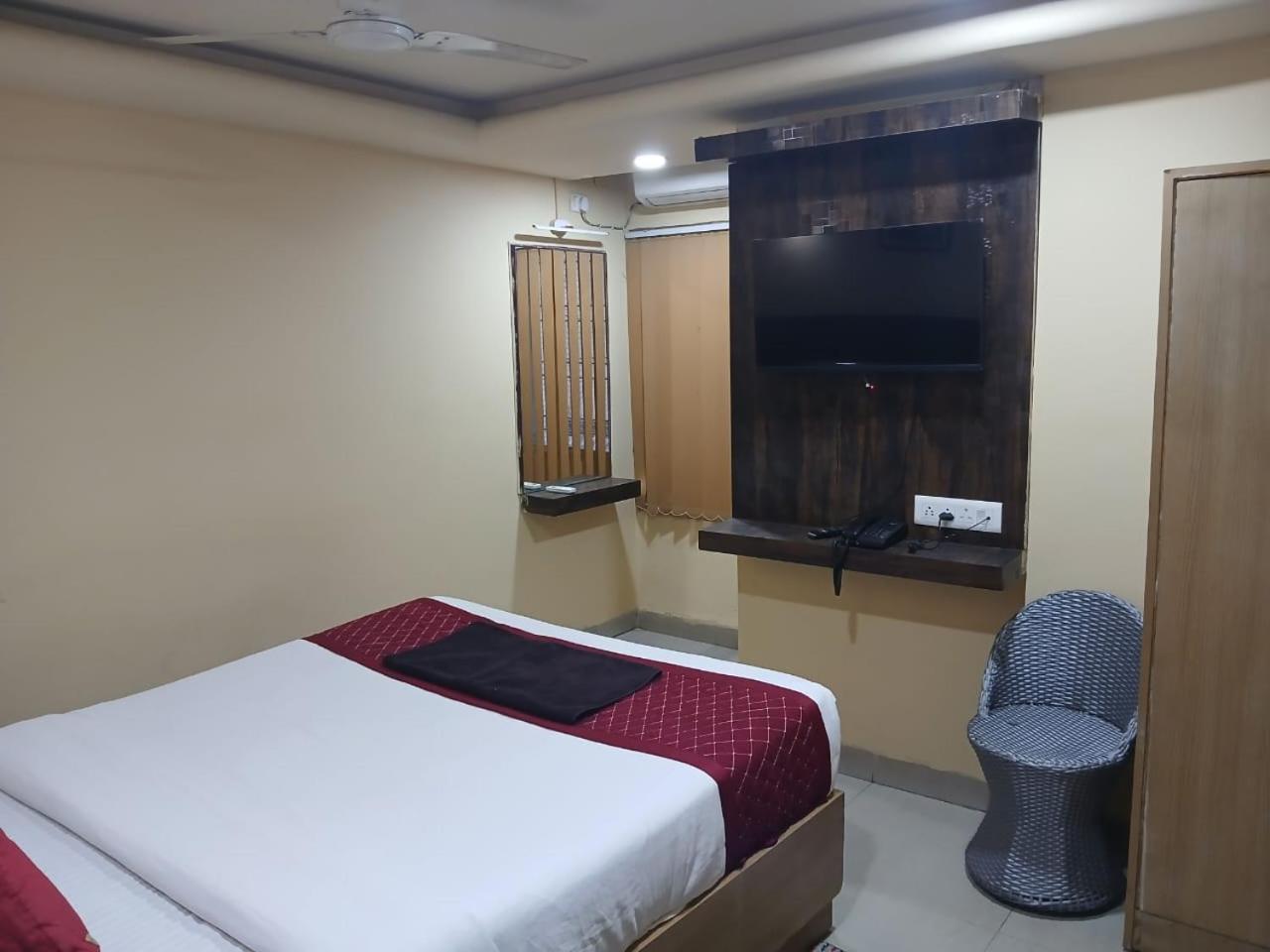 Blossoms Room Hotel Alekhya Residency- Luxury Lollection Hyderabad Esterno foto